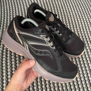 Saucony Cohesion Tr14 Trail Running Shoe black/pink/purple women’s size 7